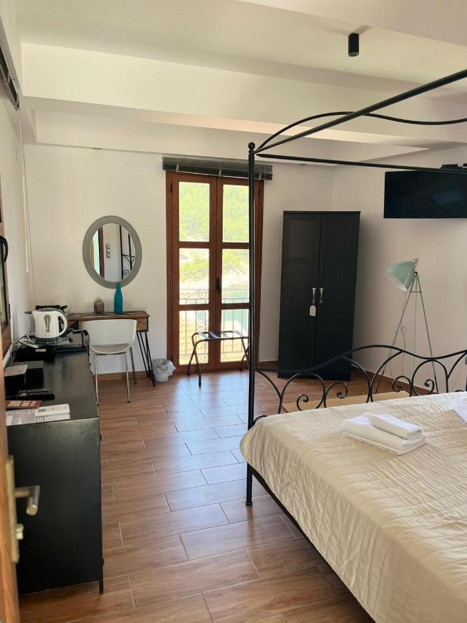Отель Vassilis Retreat Асос Экстерьер фото